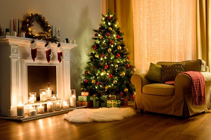 Bedroom Decor Ideas: How to Use Christmas Lights to Create a Festive Vibe
