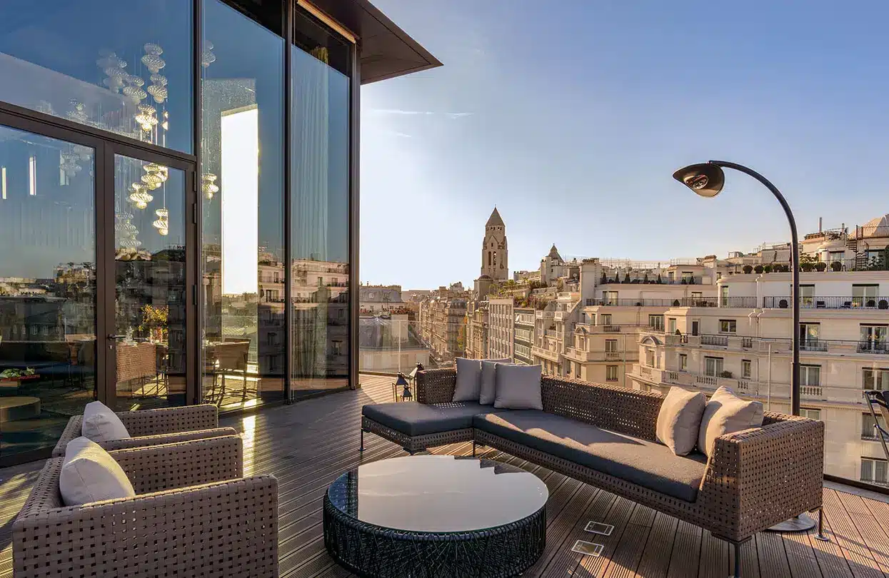 A Tourist's Guide to Paris Hotels: Unveiling Unmatched Luxury and Comfort
