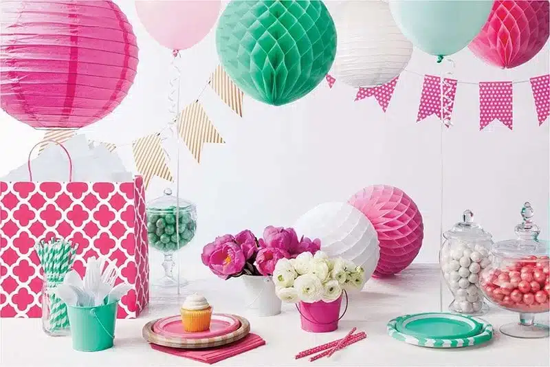 Dive into the World of Party Decor Trends
