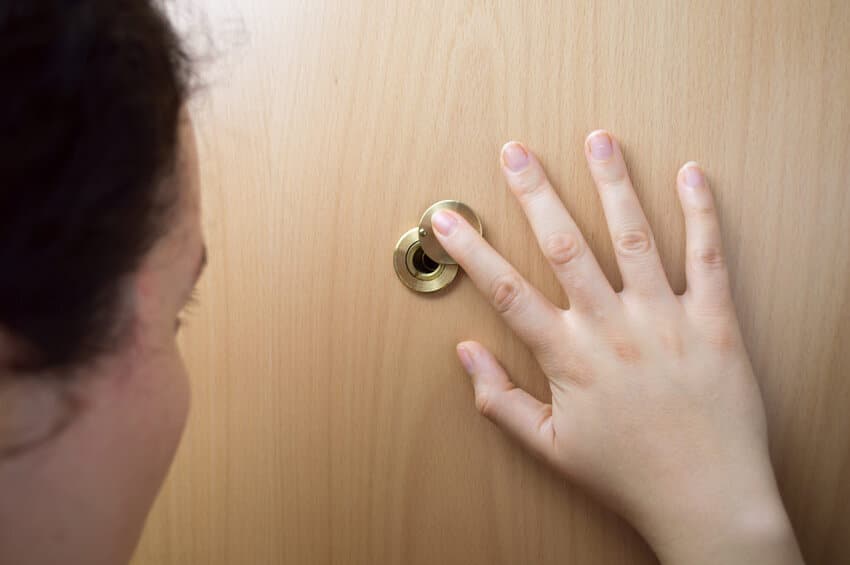Eye-Level Elegance Choosing the Perfect Peephole Height for Your Door
