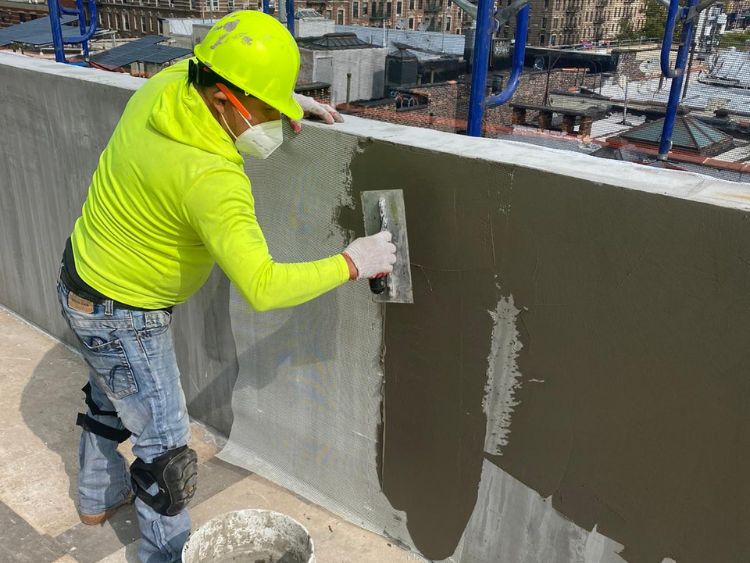 4 Essential Questions to Ask a Stucco Repair Company Before Hiring